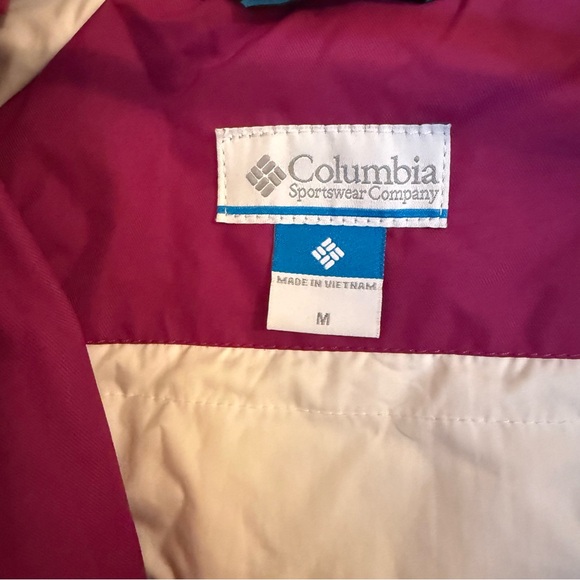 Columbia Girl’s Snow Jacket - Size Medium, fits like women’s XS - Picture 3 of 6